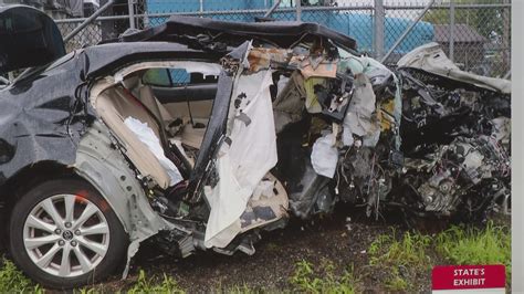 j 3 4d|Crash kills 19.